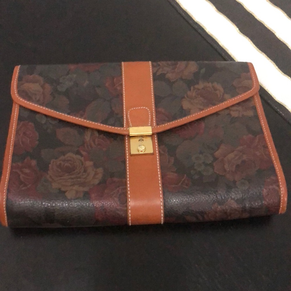 Vintage Longchamp Clutch and Key